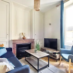 appartement-le-somptueux-idealement-situe.hotels-rhonealpes.com/